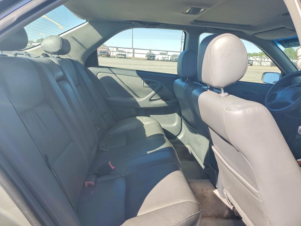 Toyota Camry Xle V6