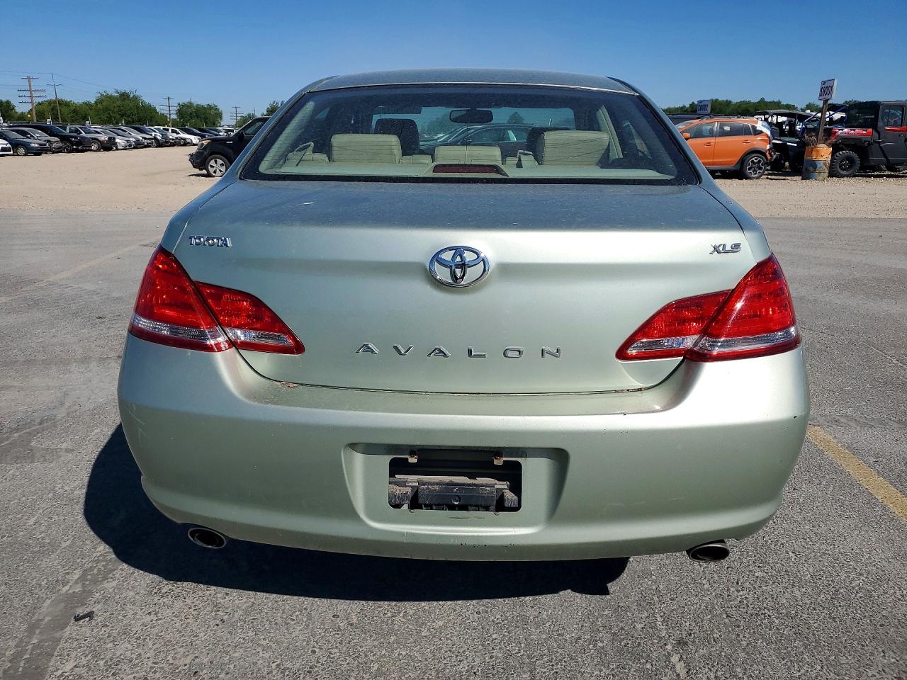 Toyota Avalon Xls