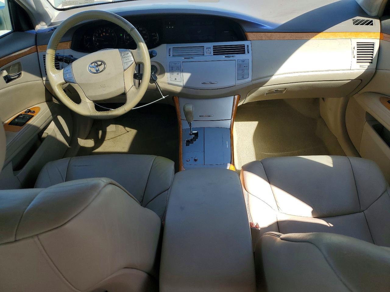 Toyota Avalon Xls
