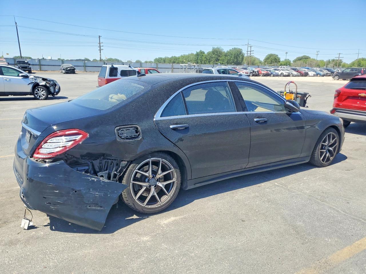 Mercedes-Benz S-Class 550