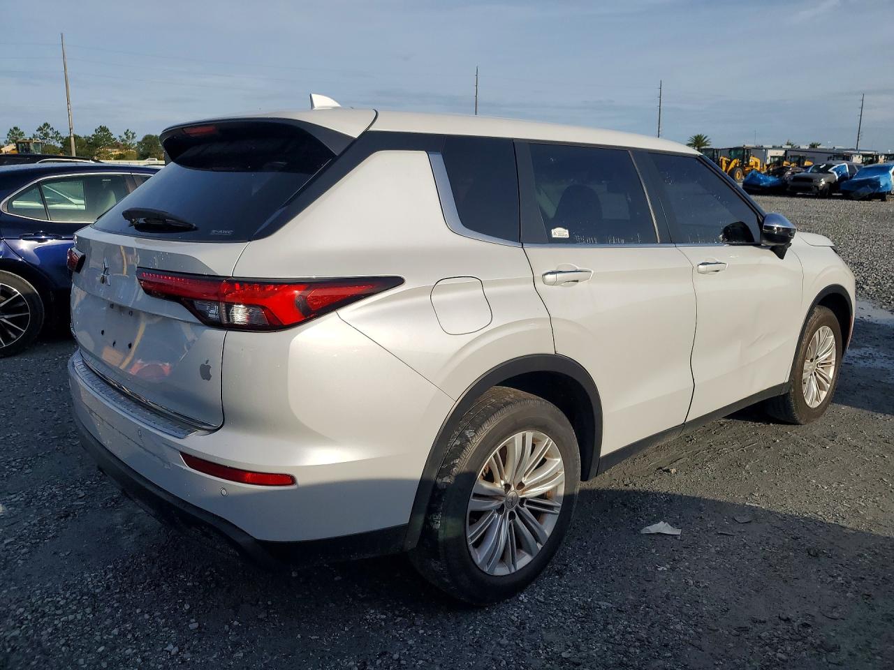 Mitsubishi Outlander Es