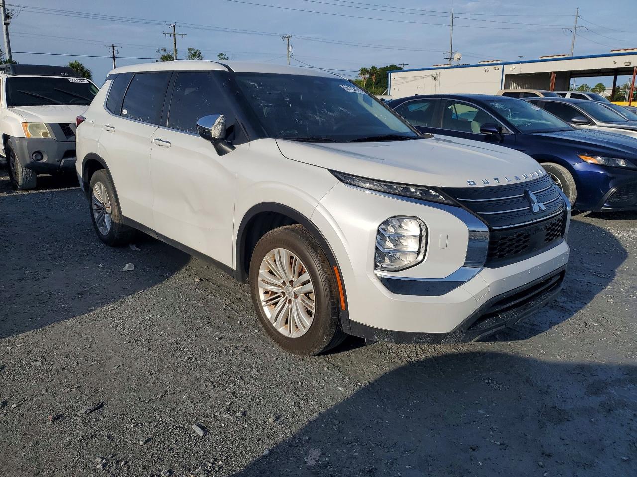 Mitsubishi Outlander Es