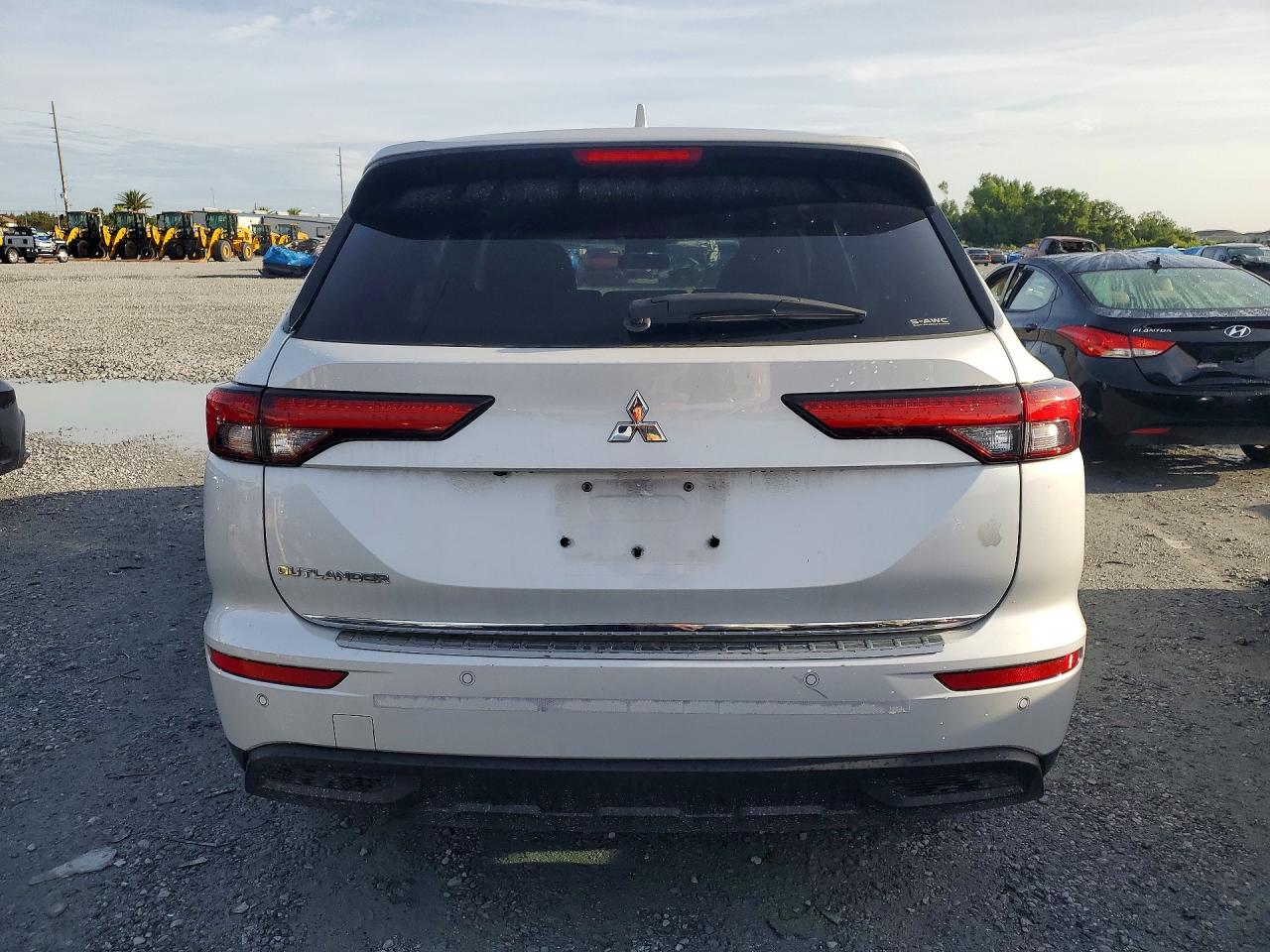 Mitsubishi Outlander Es