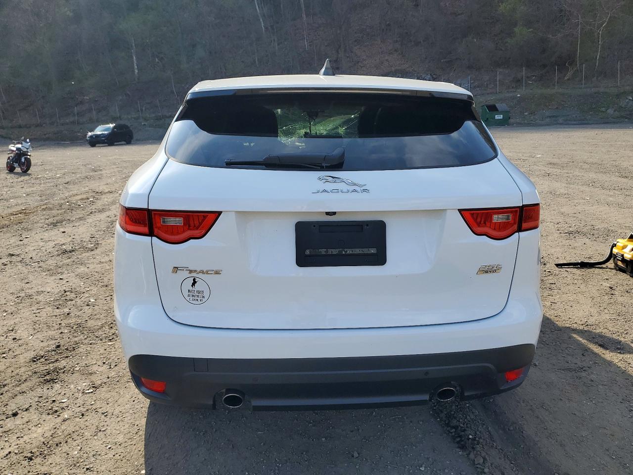 Jaguar F-PACE R - Sport