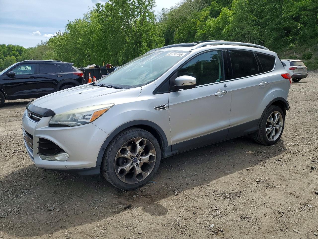 Salvage Ford Escape Image