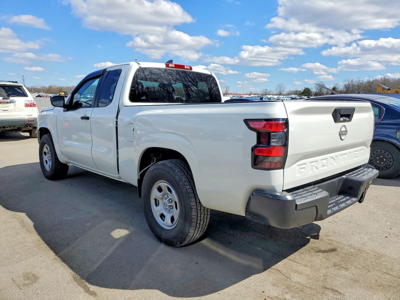 Nissan Frontier S