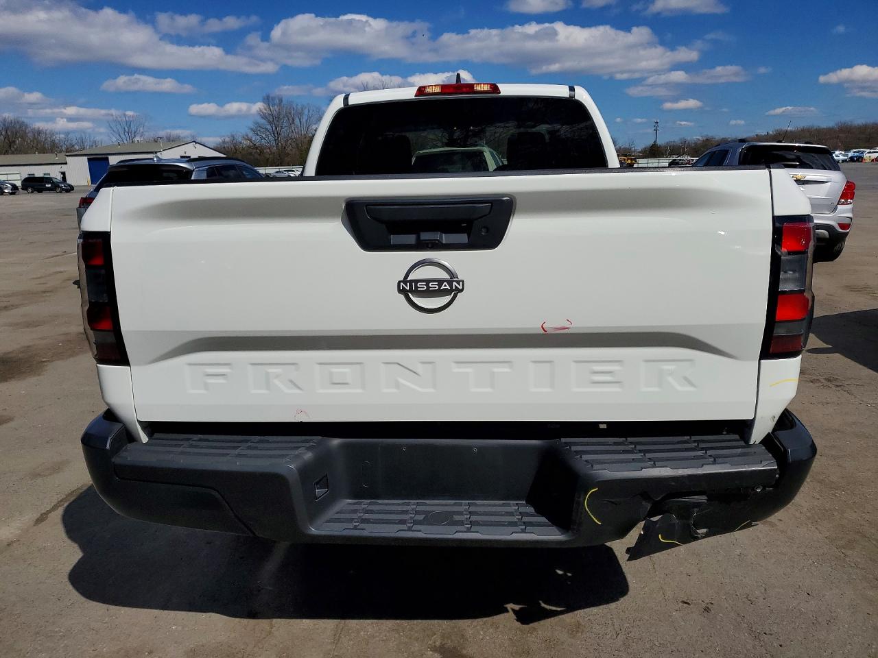 Nissan Frontier S