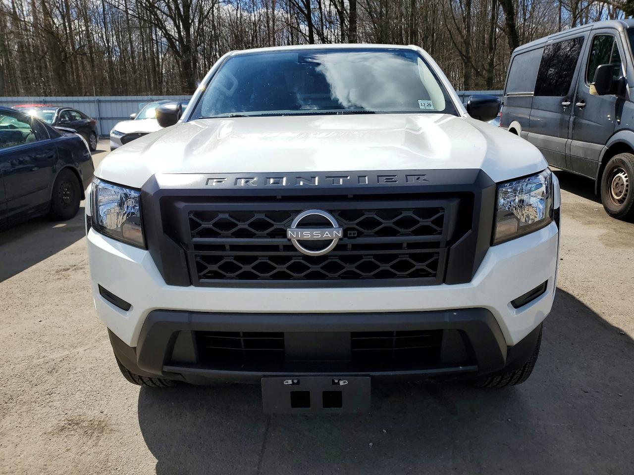 Nissan Frontier S