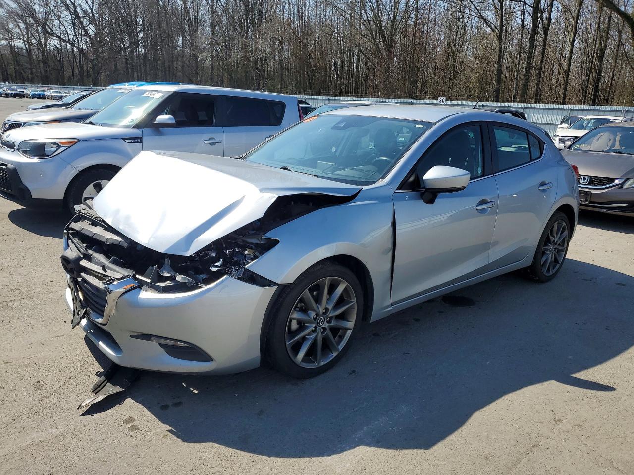 Salvage Mazda 3 Image