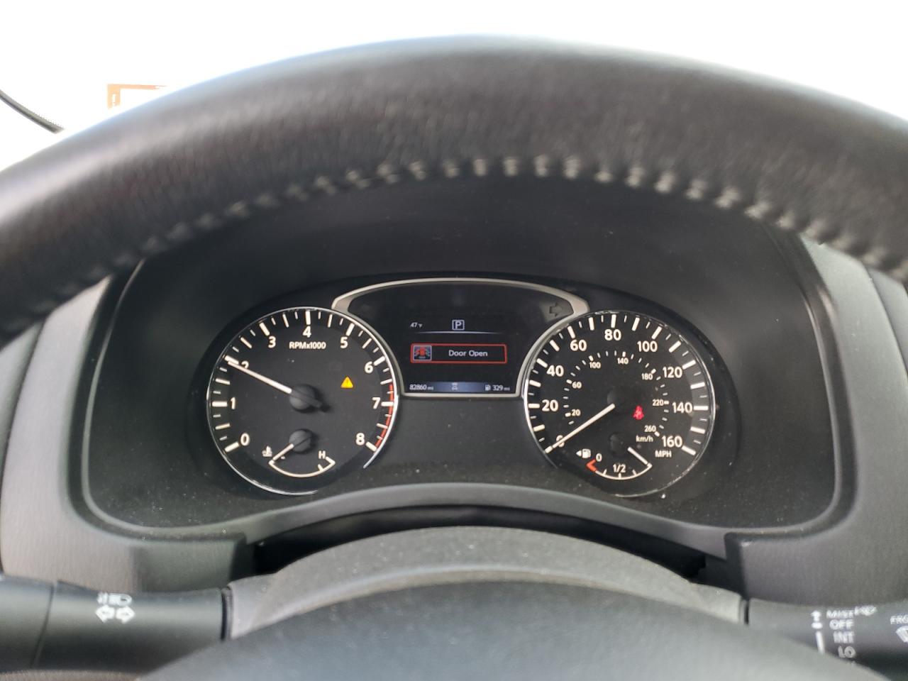 Nissan Pathfinder S
