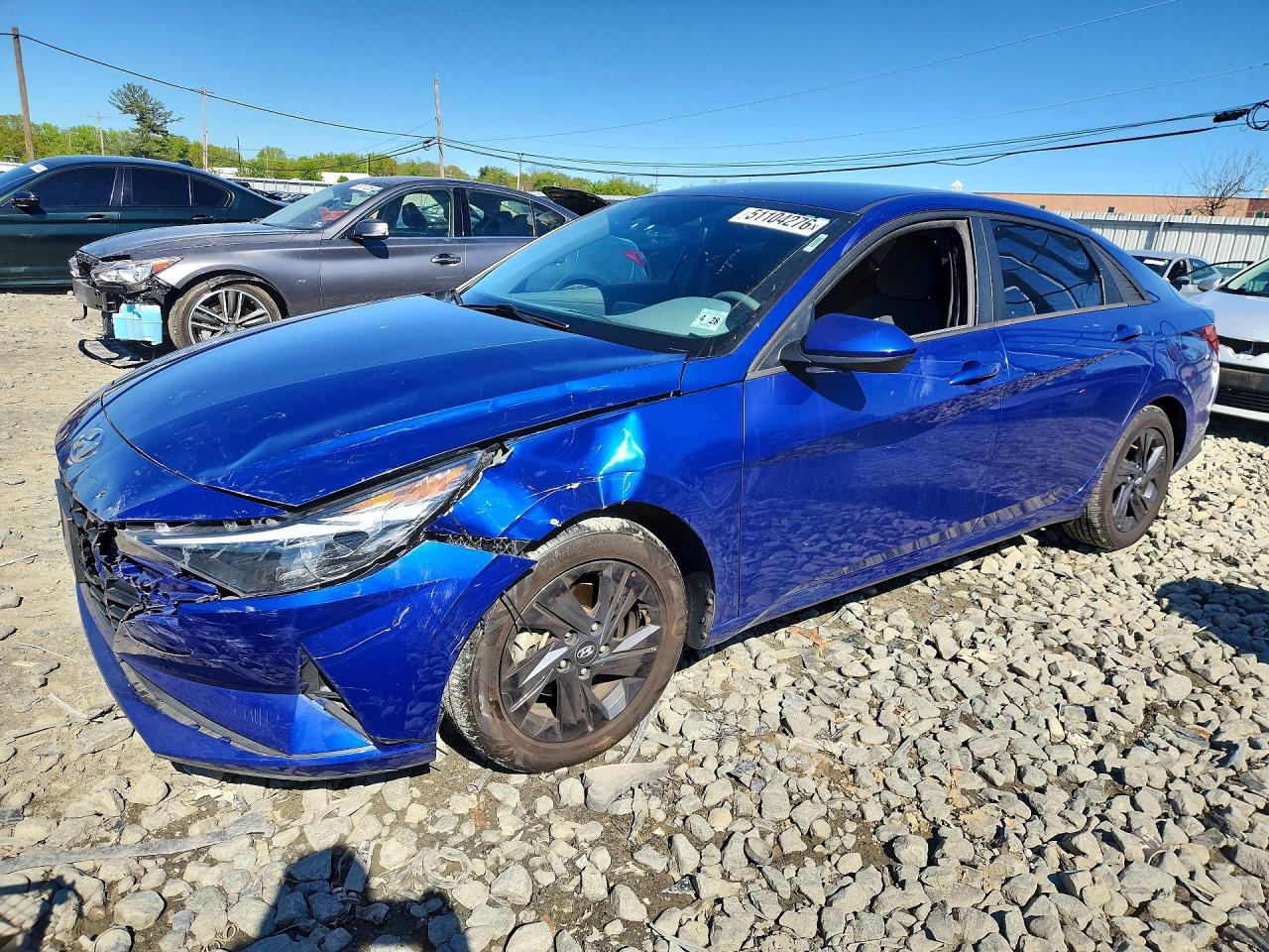 Salvage Hyundai ELANTRA Image