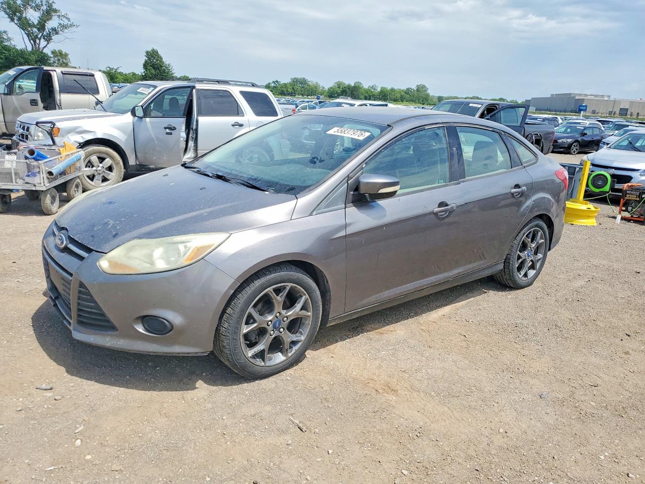 Salvage Ford Focus Image