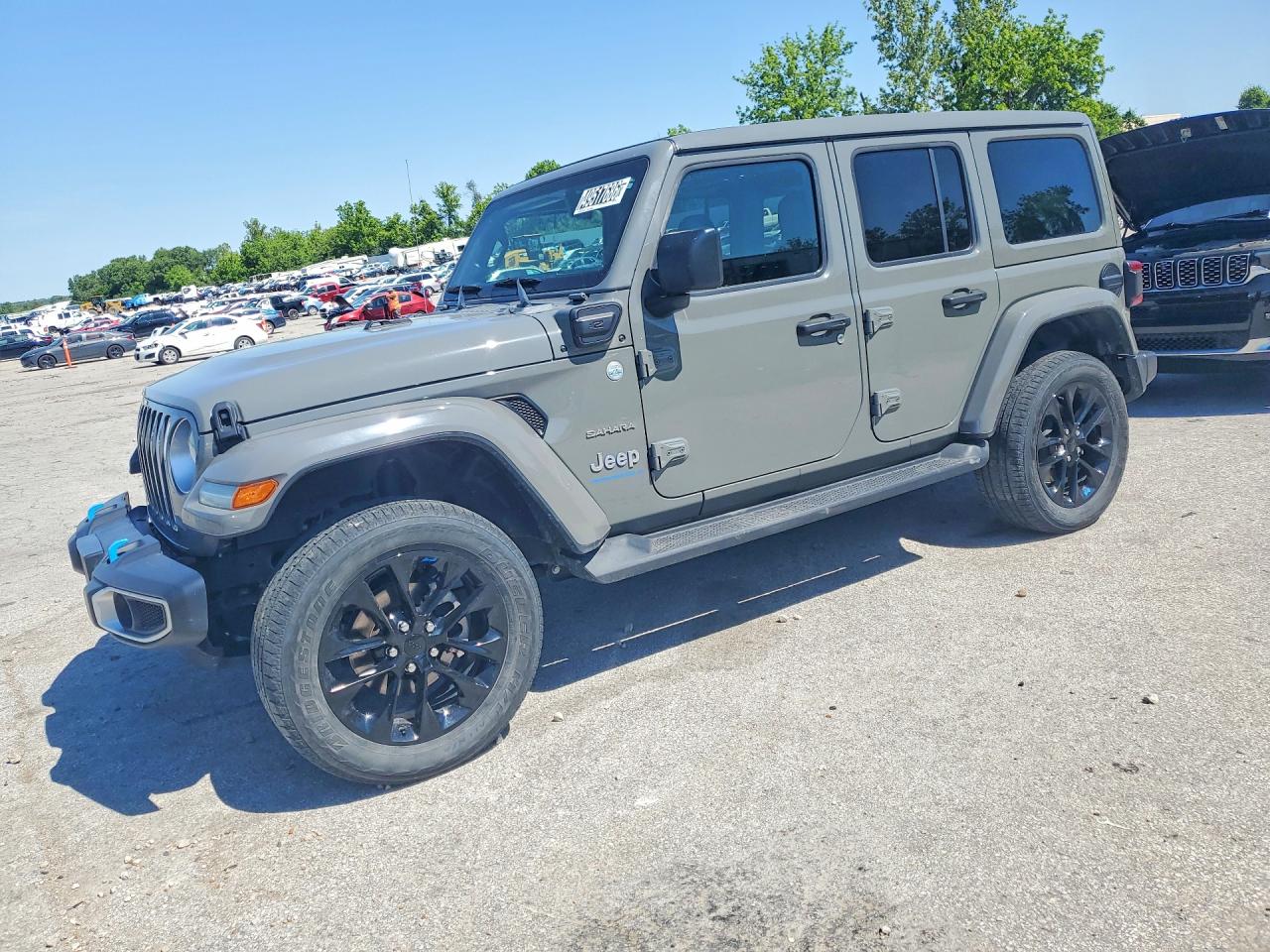 Salvage Jeep Wrangler Image