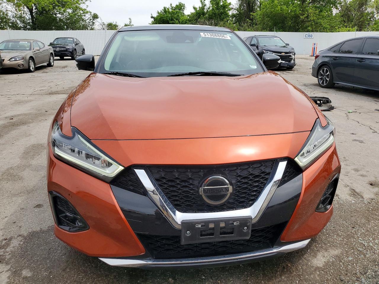 Nissan Maxima Platinum
