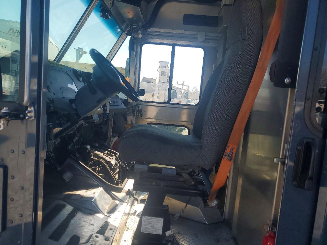 Ford Econoline E350 Super Duty Stripped Chassis