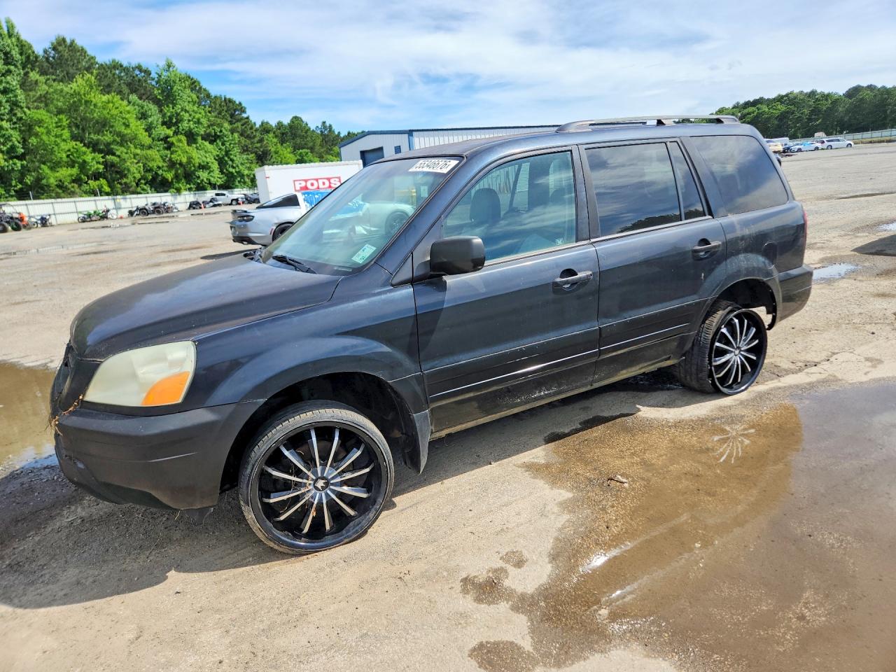 Salvage Honda Pilot Image