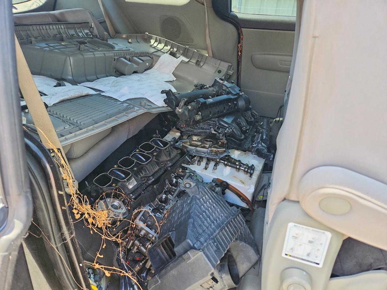 Kia Sedona Lx