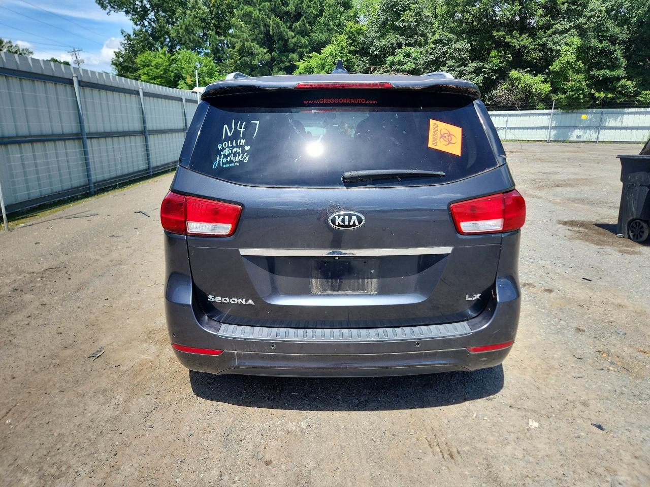 Kia Sedona Lx