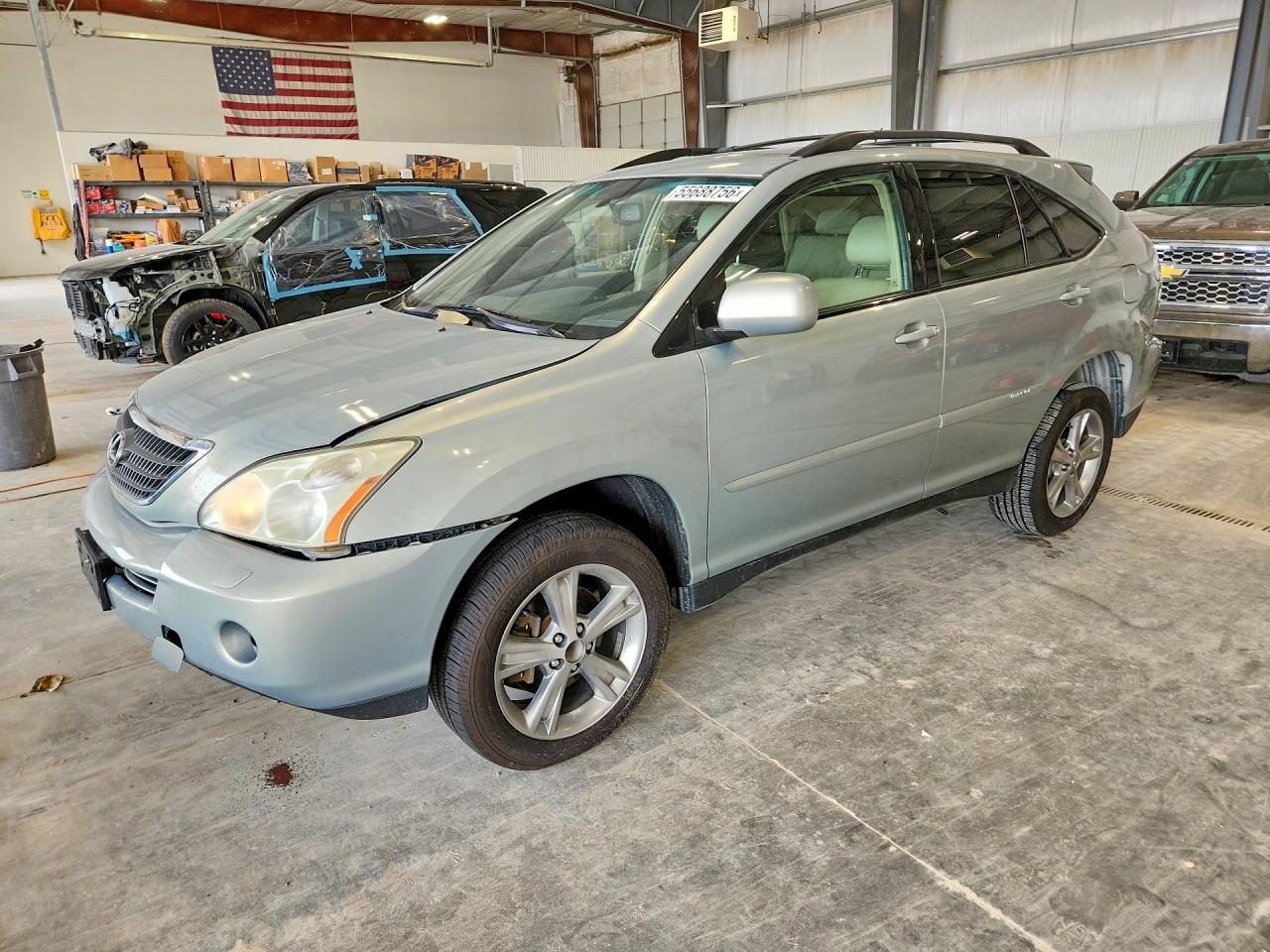 Salvage Lexus RX Image
