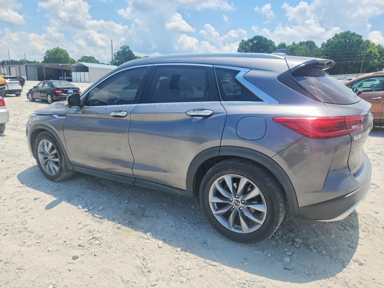 INFINITI Qx Luxe