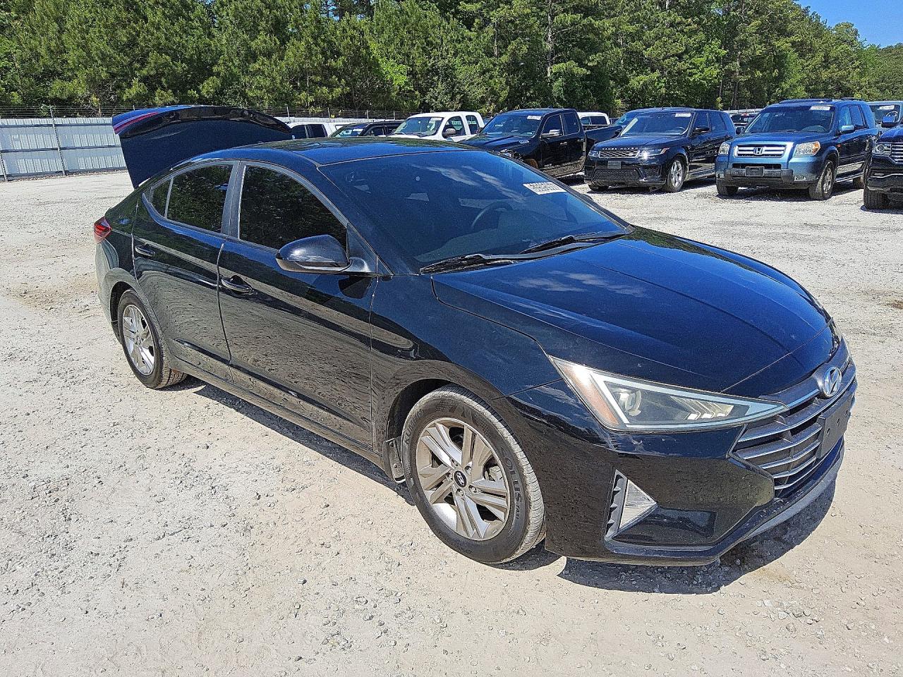 Hyundai ELANTRA Sel