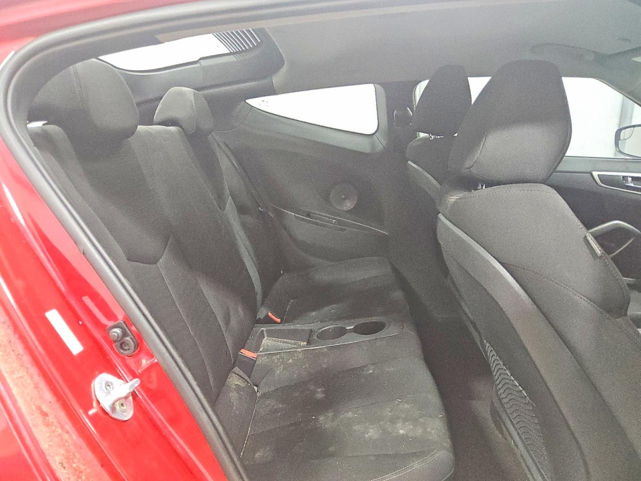 Hyundai VELOSTER Base