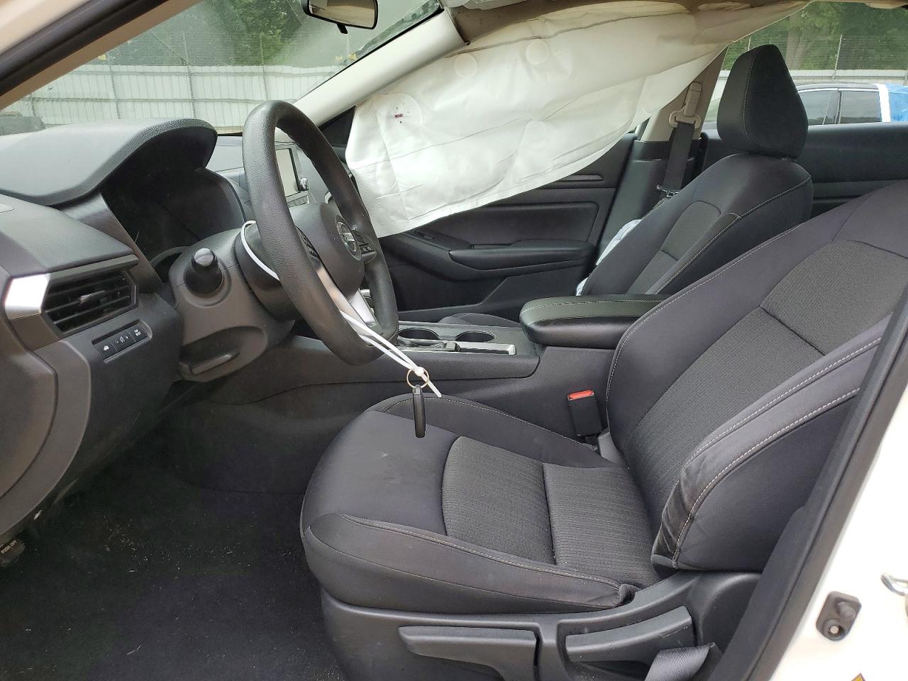 Nissan Altima S