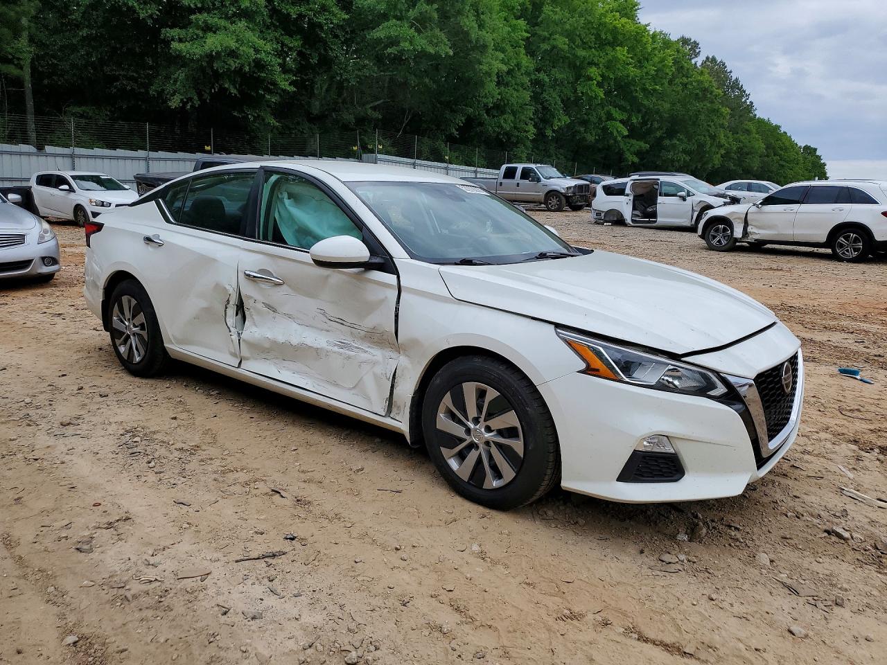 Nissan Altima S