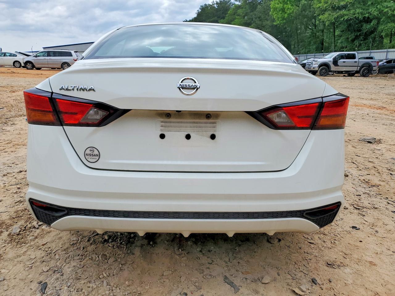 Nissan Altima S