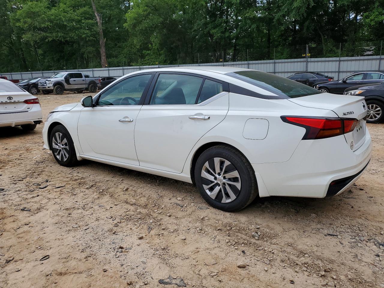 Nissan Altima S