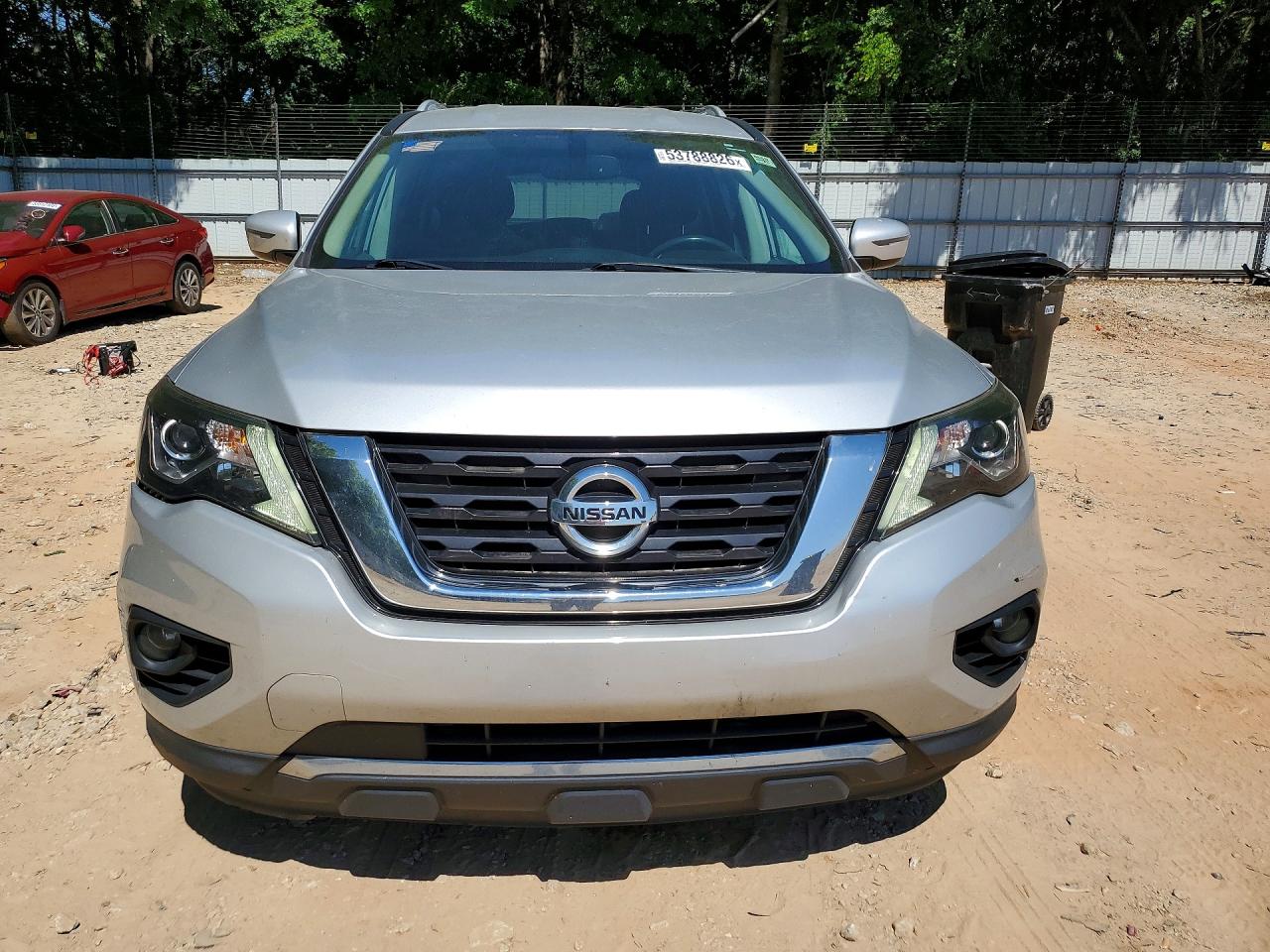 Nissan Pathfinder Sv