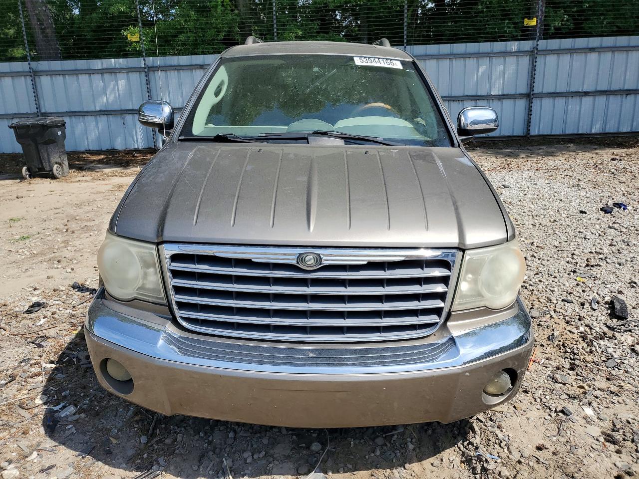Chrysler Aspen Limited