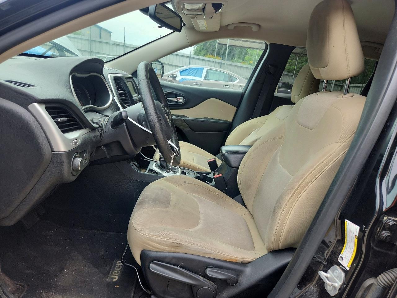Jeep Cherokee Sport