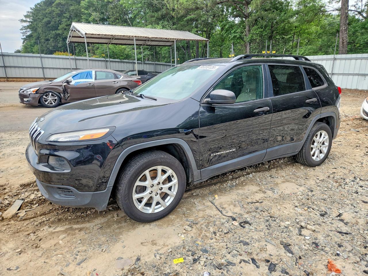 Salvage Jeep Cherokee Image