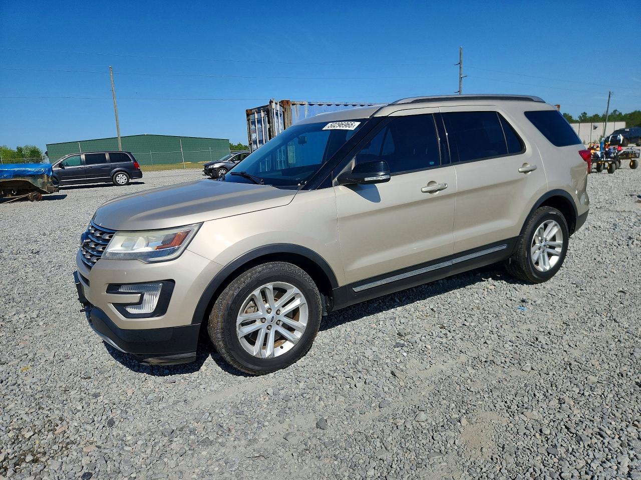 Salvage Ford Explorer Image