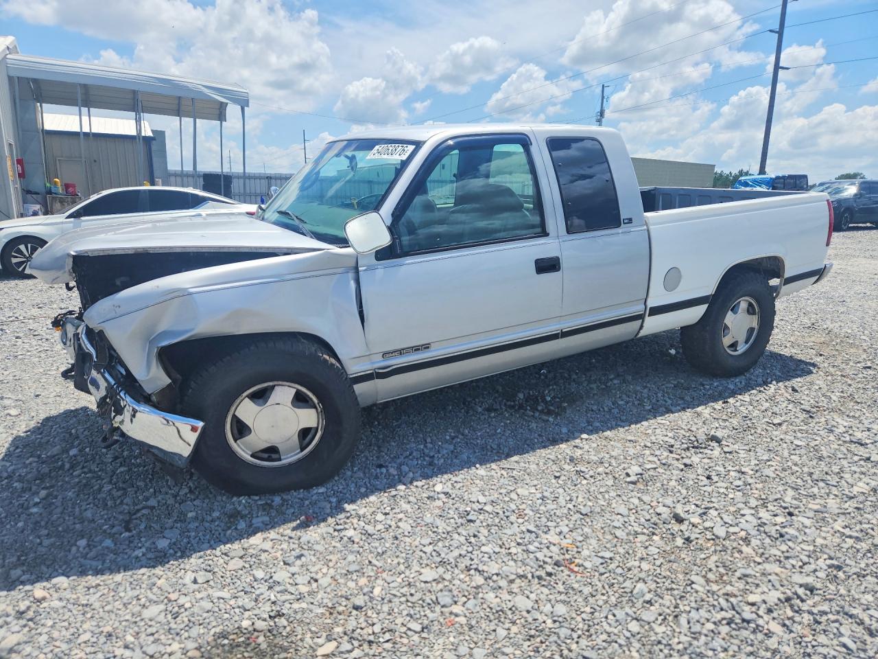 Salvage GMC Sierra Image