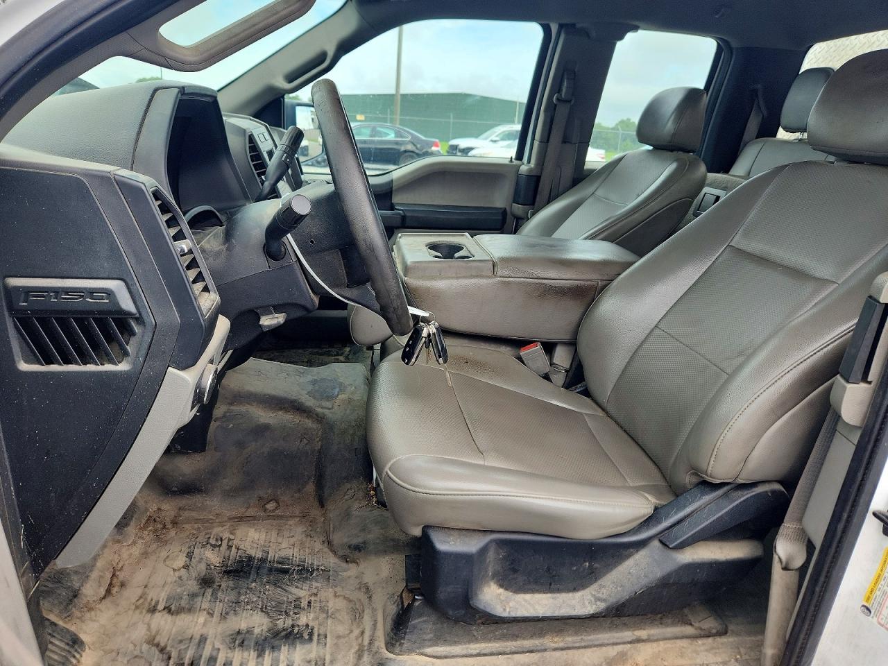 Ford F-150 Super Cab