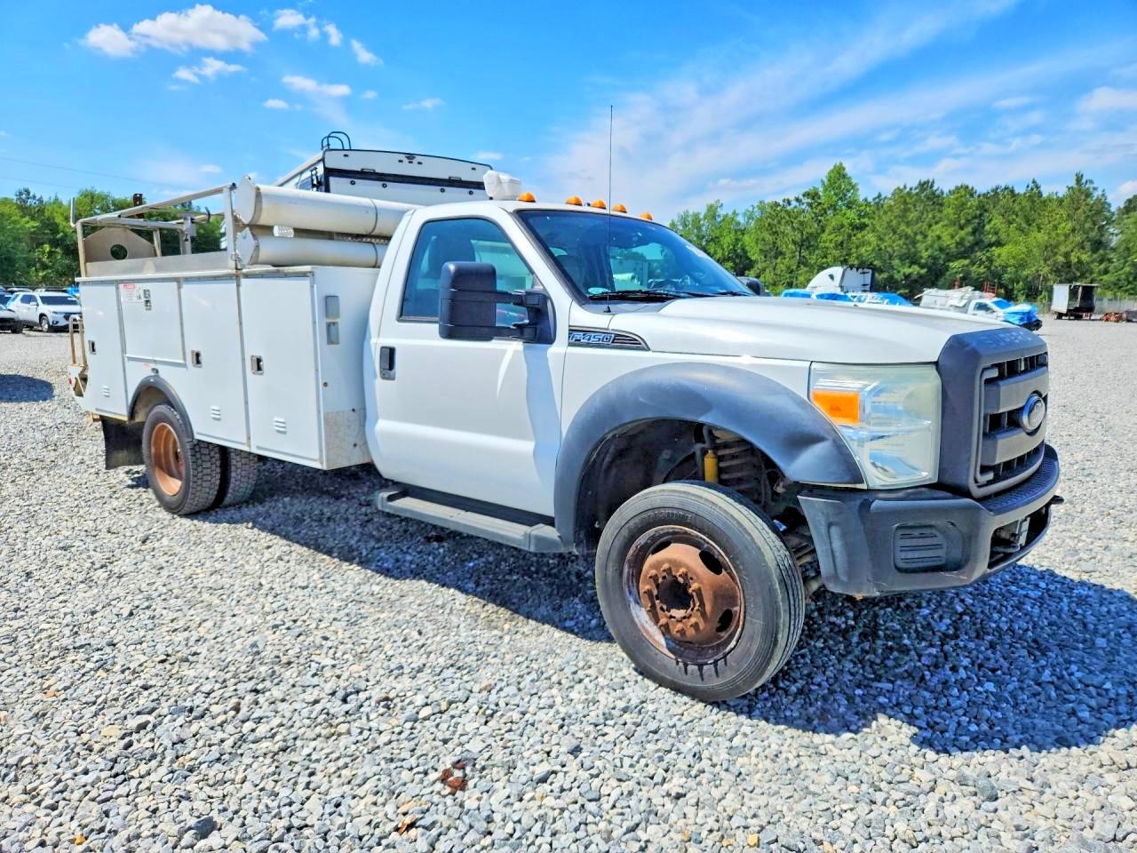 Ford F-450 Super Duty