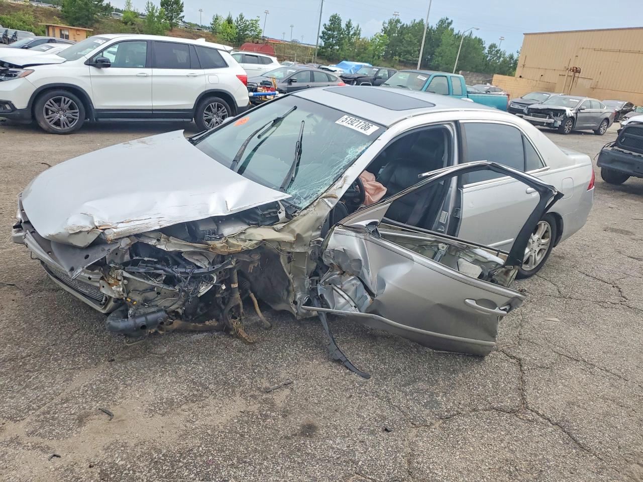 Salvage Honda Accord Image