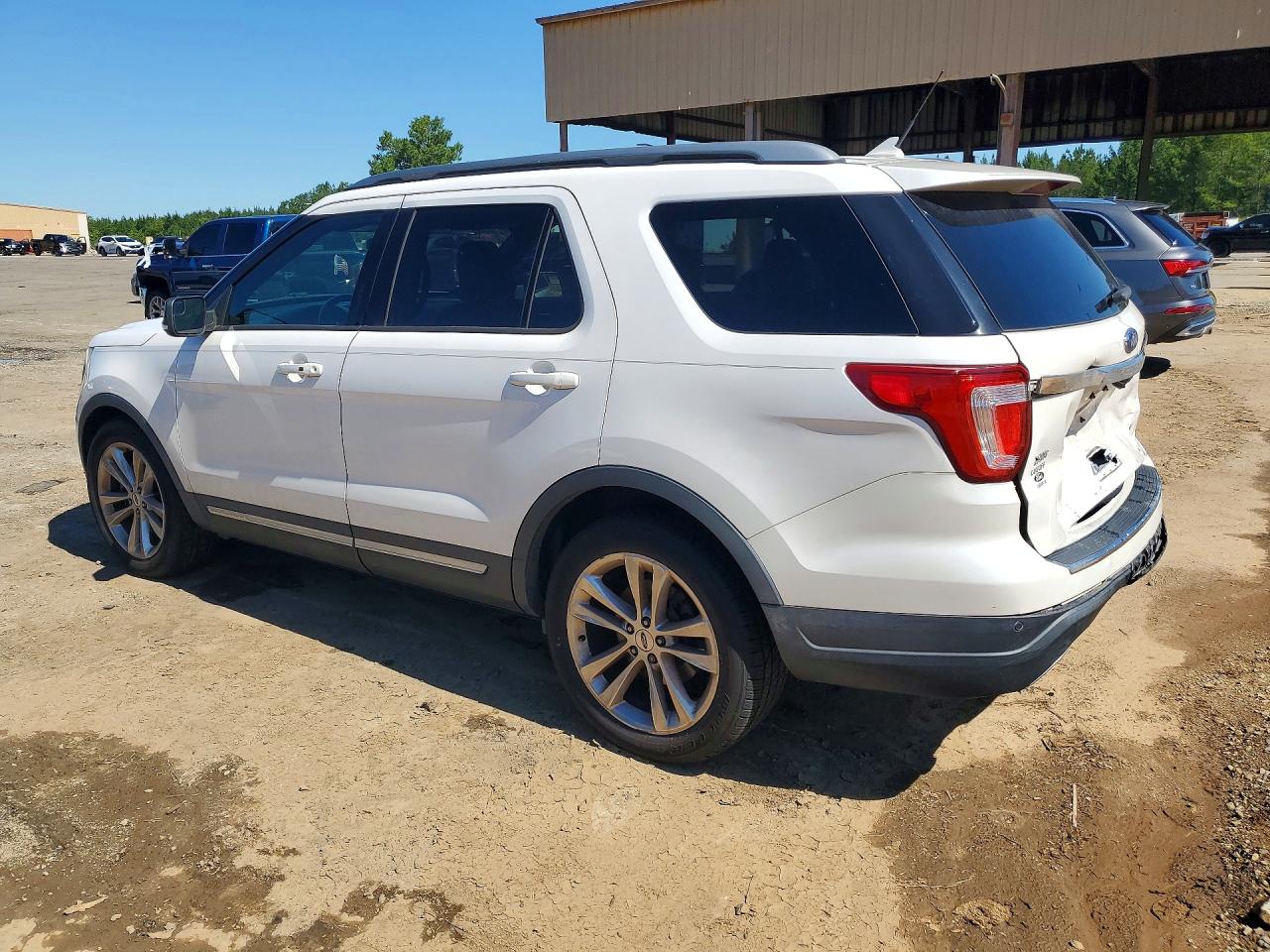 Ford Explorer Xlt