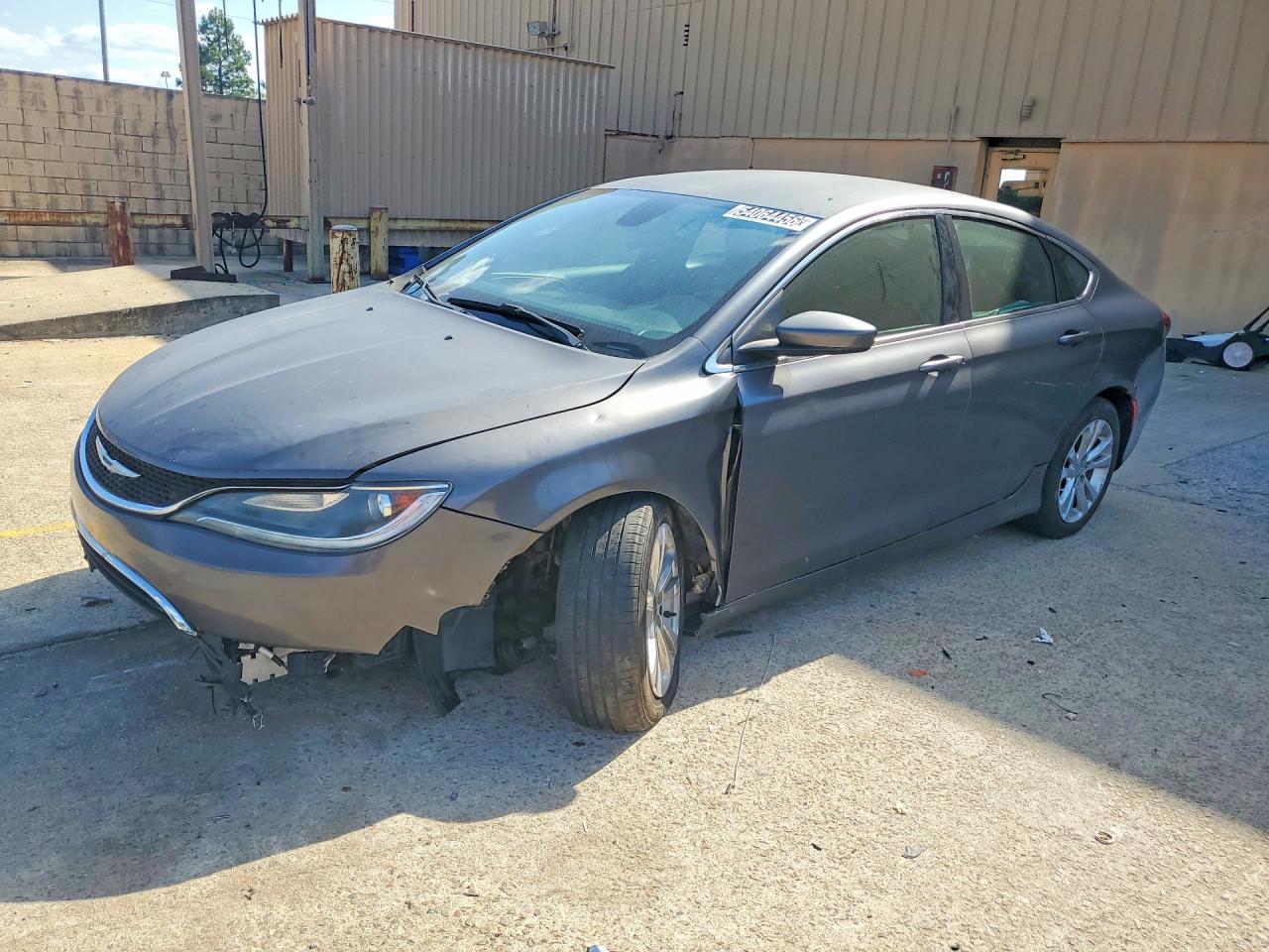 Salvage Chrysler 200 Image