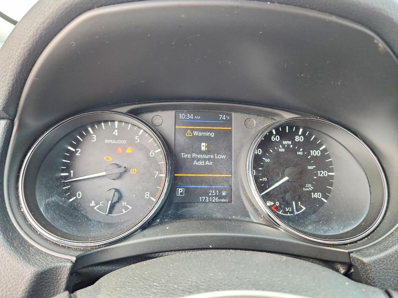 Nissan Rogue Sv