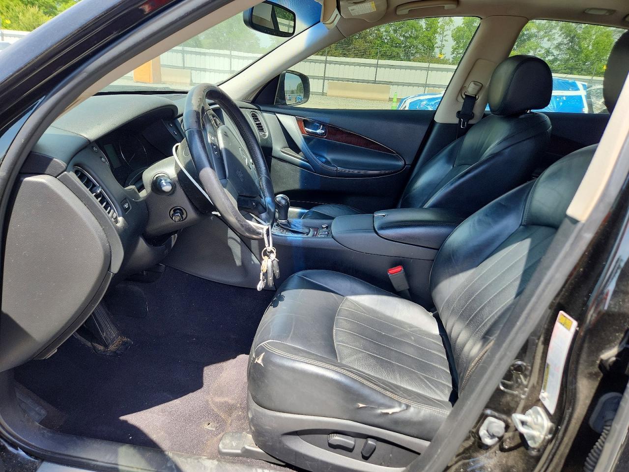 INFINITI Qx Base