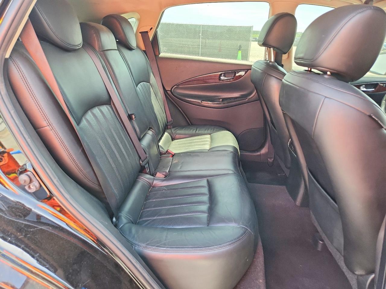 INFINITI Qx Base