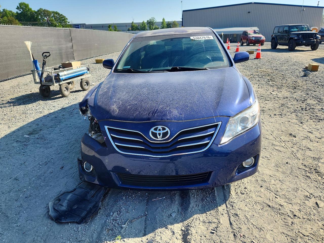 Toyota Camry Xle V6