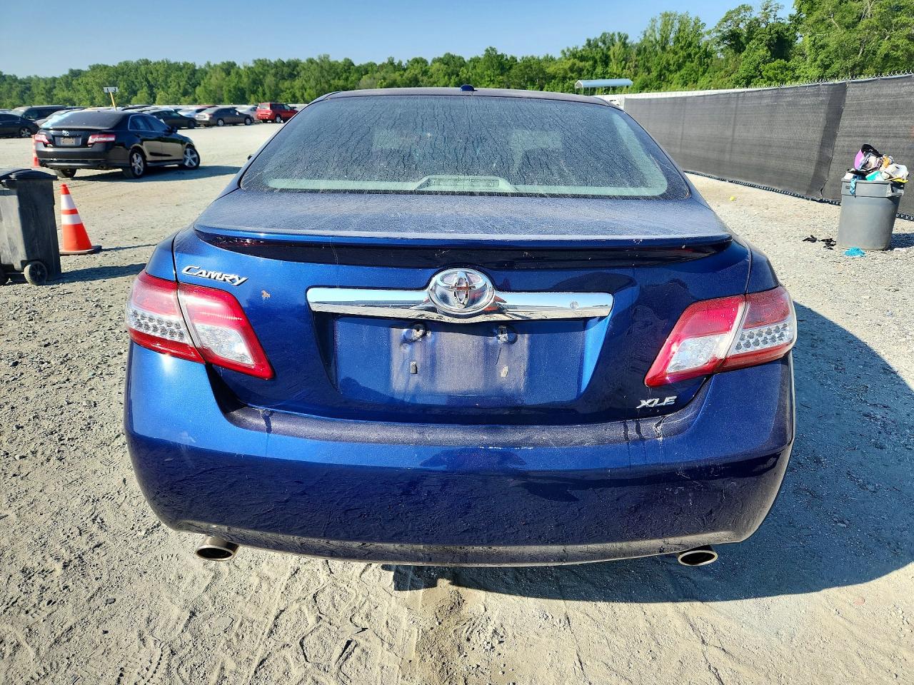 Toyota Camry Xle V6