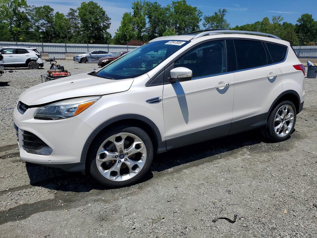 Salvage Ford Escape Image
