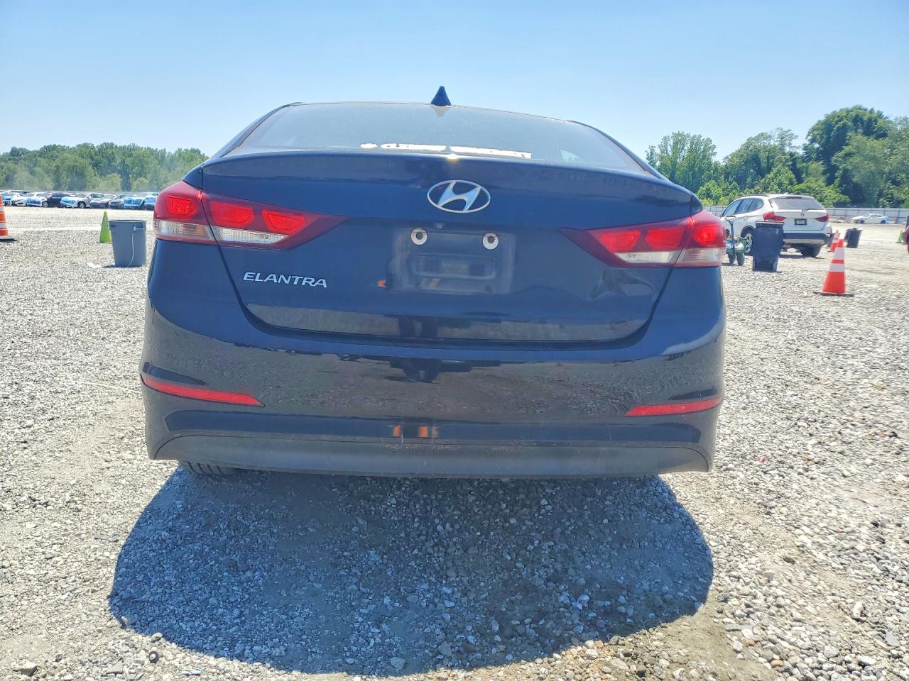 Hyundai ELANTRA Sel