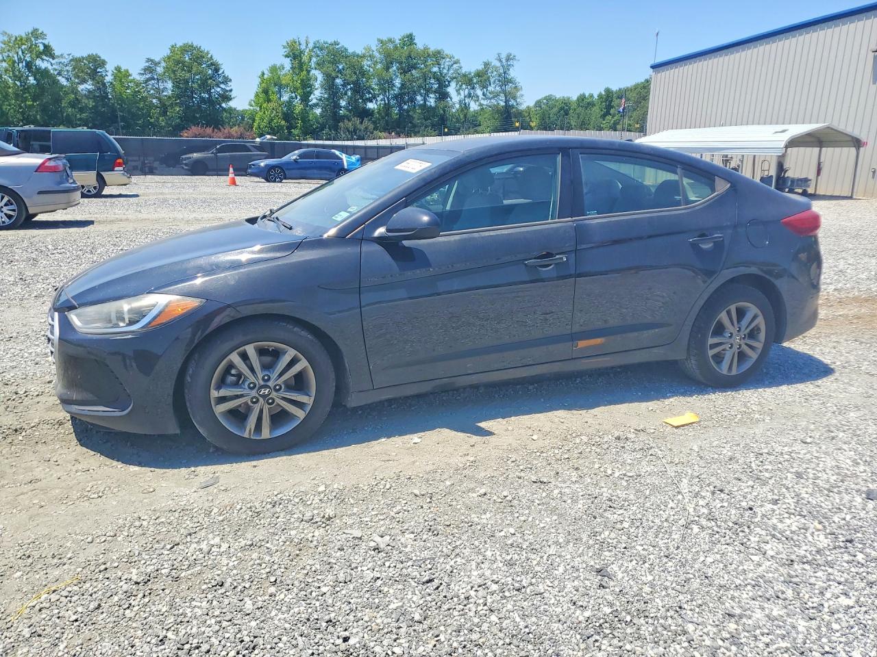 Salvage Hyundai ELANTRA Image