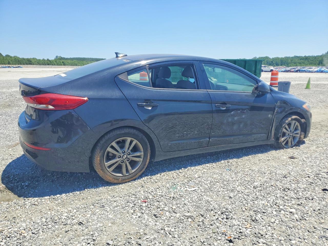 Hyundai ELANTRA Sel